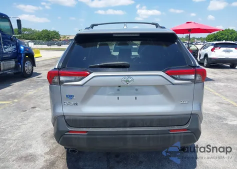 2019 Toyota Rav4 Xle из США, поврежденный, VIN JTMW1RFV2KD024228